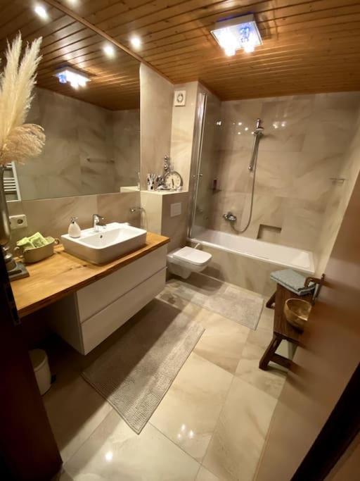 Live Joy- 3 Zimmer Wohnung Swisttal Dış mekan fotoğraf